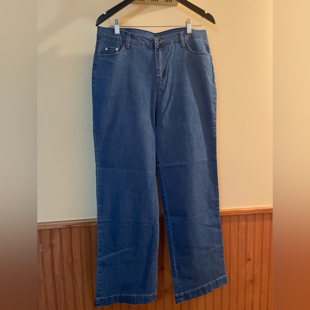 Women's Blue Straight Leg Jeans